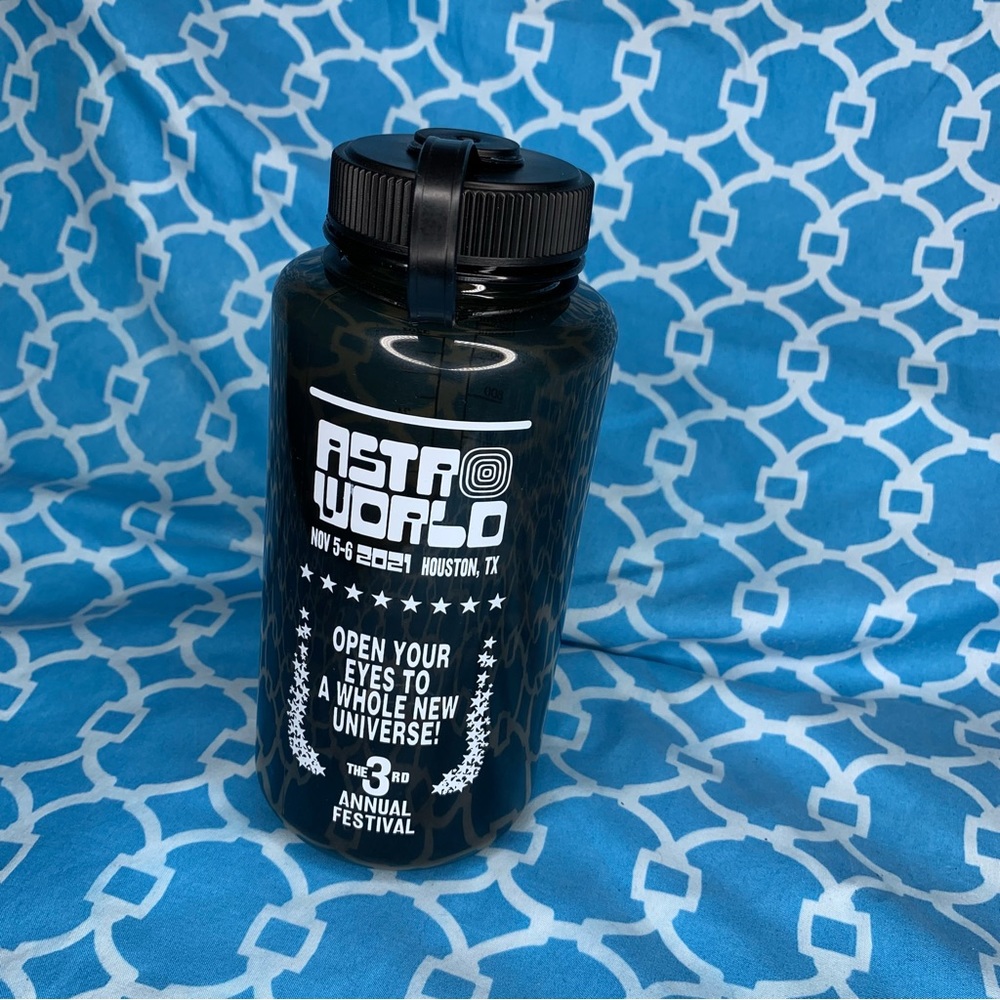 Travis Scott Astroworld Water Bottle Black flask cup collectible cactus Jack